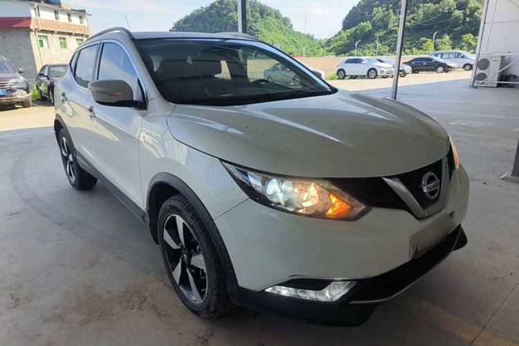 Used Nissan Qashqai 2017 2.0L CVT Smart Enjoyment Version China V Standard Front Right 45 Deg