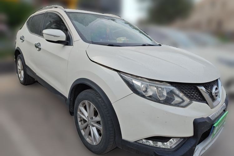 Used Nissan Qashqai 2017 2.0L CVT Elite Edition China V Standard Front Right 45 Deg
