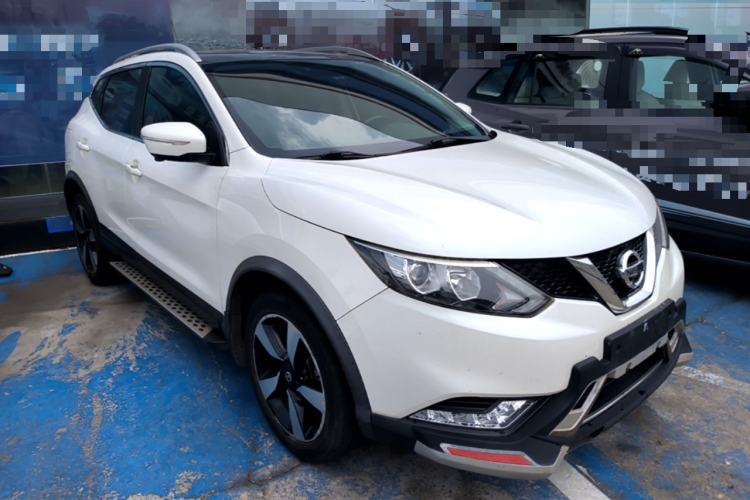 Used Nissan Qashqai 2017 2.0L CVT Luxury Edition China V Standard Front Right 45 Deg