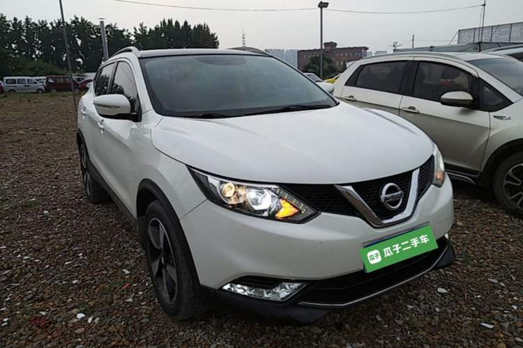 Used Nissan Qashqai 2017 2.0L CVT Smart Enjoyment Version China VI Standard Front Right 45 Deg
