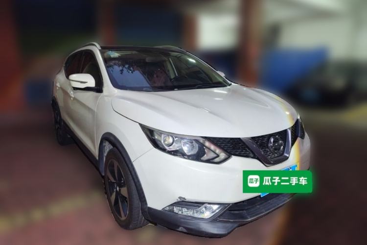 Used Nissan Qashqai 2017 2.0L CVT Luxury Edition China V Standard Front Right 45 Deg