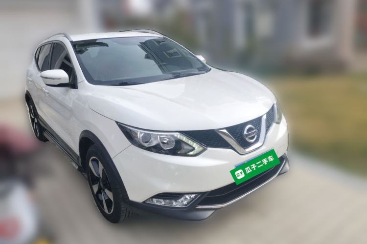 Used Nissan Qashqai 2017 2.0L CVT Smart Enjoyment Version China V Standard Front Right 45 Deg