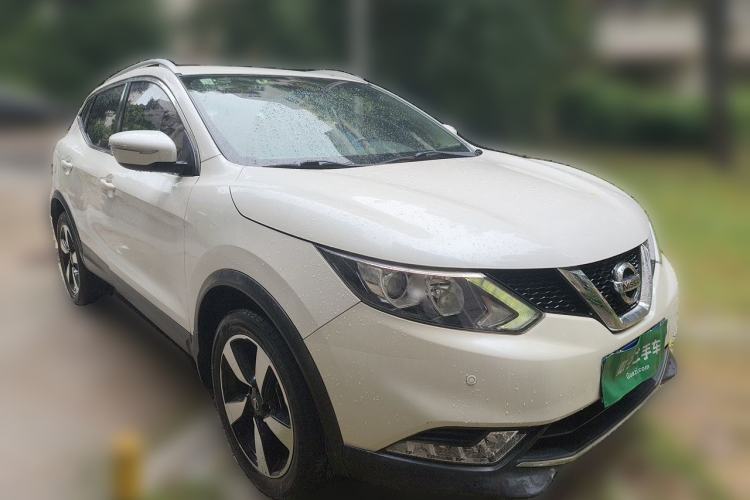 Used Nissan Qashqai 2017 2.0L CVT Smart Enjoyment Version China V Standard Front Right 45 Deg