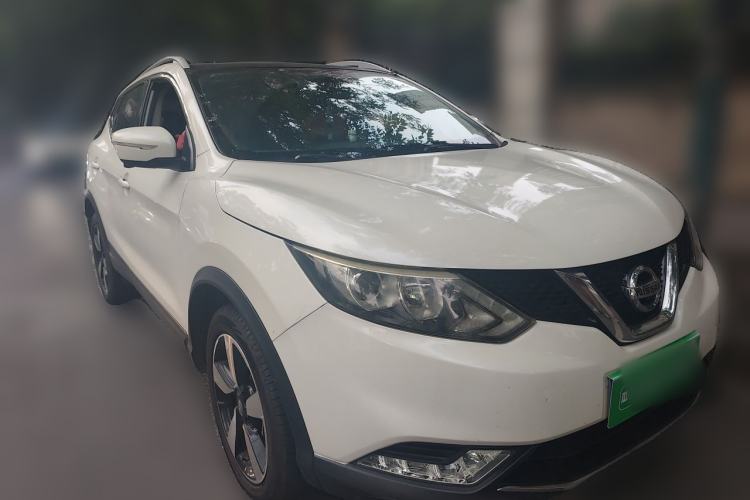 Used Nissan Qashqai 2017 2.0L CVT Luxury Edition China V Standard Front Right 45 Deg