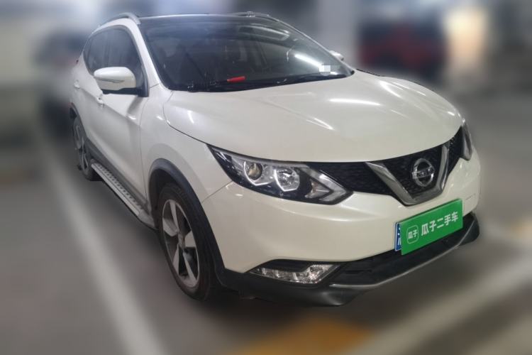 Used Nissan Qashqai 2017 2.0L CVT Luxury Edition China VI Standard Front Right 45 Deg