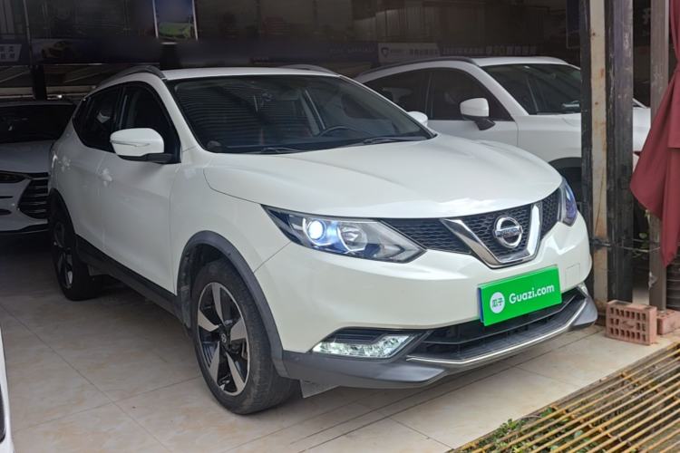 Used Nissan Qashqai 2017 2.0L CVT Smart Enjoyment Version China VI Standard Front Right 45 Deg
