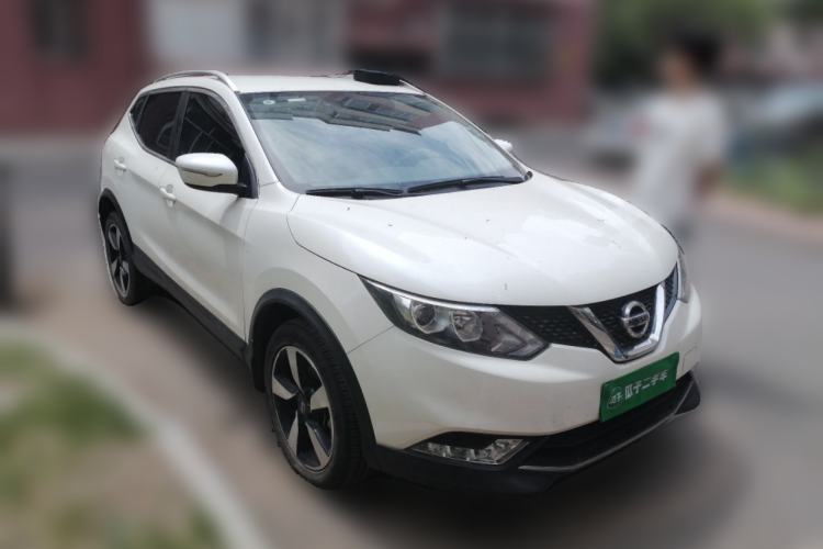 Used Nissan Qashqai 2017 2.0L CVT Smart Enjoyment Version China V Standard Front Right 45 Deg