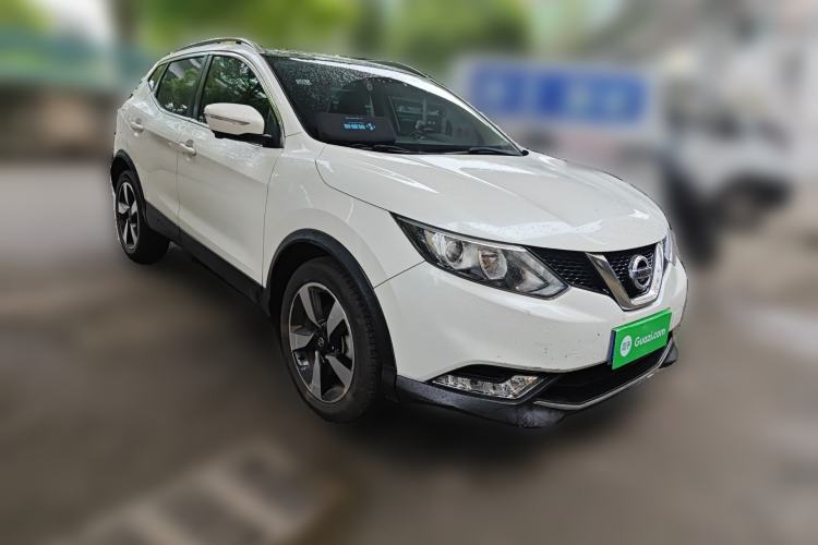 Used Nissan Qashqai 2017 2.0L CVT Luxury Edition China V Standard Front Right 45 Deg