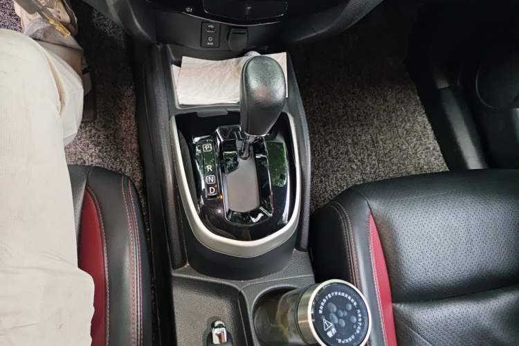 Used Nissan Qashqai 2017 2.0L CVT Smart Enjoyment Version China V Standard Gear Lever