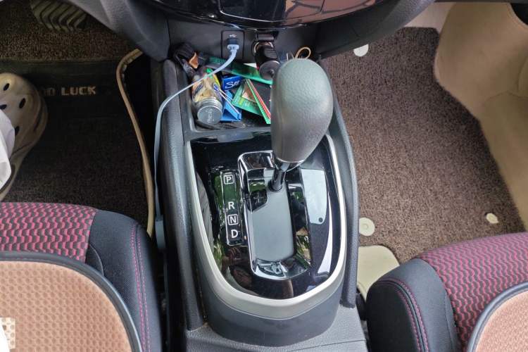 Used Nissan Qashqai 2017 2.0L CVT Elite Edition China V Standard Gear Lever