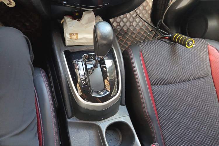 Used Nissan Qashqai 2017 2.0L CVT Smart Enjoyment Version China V Standard Gear Lever