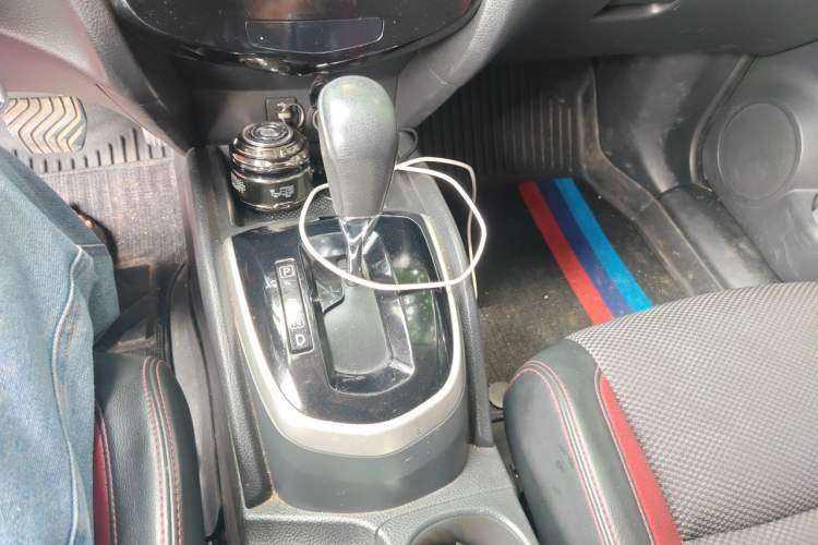 Used Nissan Qashqai 2017 2.0L CVT Smart Enjoyment Version China V Standard Gear Lever