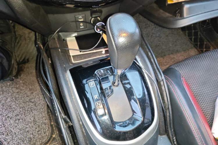 Used Nissan Qashqai 2017 2.0L CVT Smart Enjoyment Version China V Standard Gear Lever