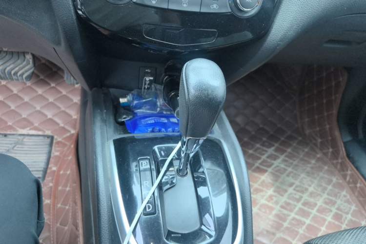 Used Nissan Qashqai 2017 2.0L CVT Smart Enjoyment Version China VI Standard Gear Lever
