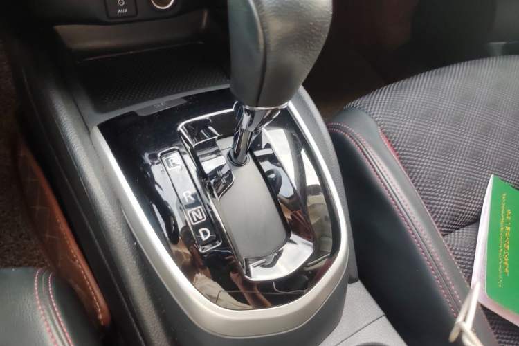 Used Nissan Qashqai 2017 2.0L CVT Smart Enjoyment Version China V Standard Gear Lever