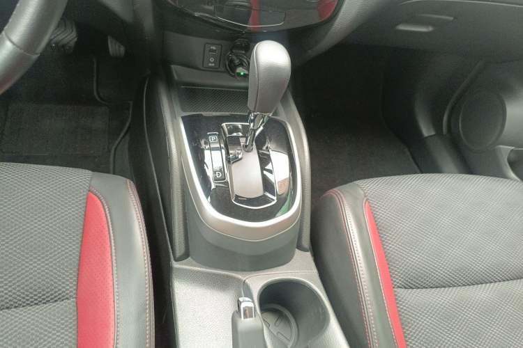 Used Nissan Qashqai 2017 2.0L CVT Smart Enjoyment Version China V Standard Gear Lever