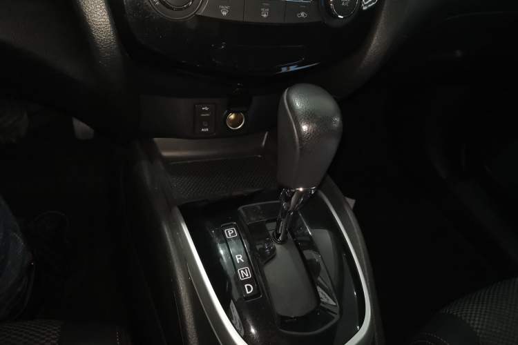 Used Nissan Qashqai 2017 2.0L CVT Smart Enjoyment Version China VI Standard Gear Lever