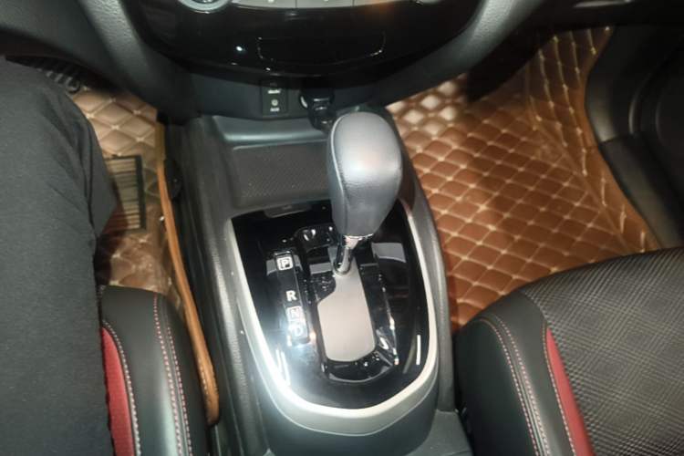 Used Nissan Qashqai 2017 2.0L CVT Smart Enjoyment Version China V Standard Gear Lever