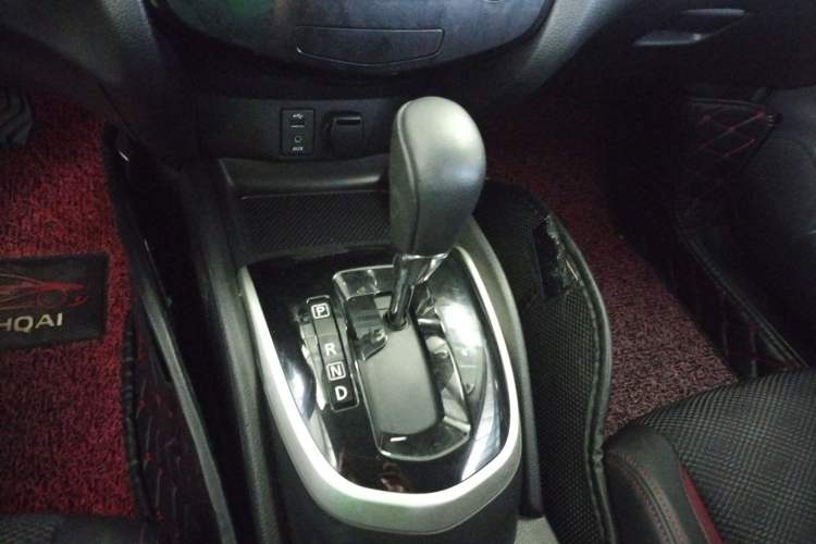 Used Nissan Qashqai 2017 2.0L CVT Smart Enjoyment Version China V Standard Gear Lever