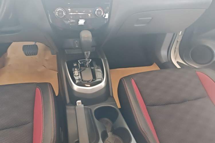 Used Nissan Qashqai 2017 2.0L CVT Luxury Edition China V Standard Gear Lever