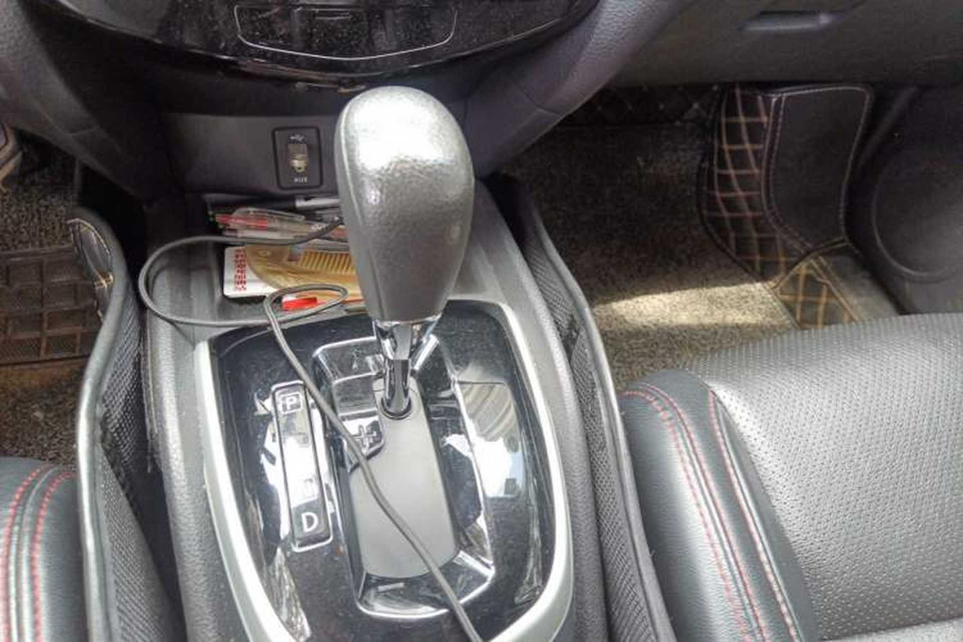 Used Nissan Qashqai 2017 2.0L CVT Elite Edition China V Standard Gear Lever