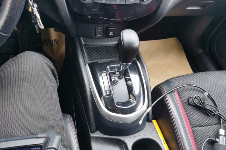 Used Nissan Qashqai 2017 2.0L CVT Smart Enjoyment Version China V Standard Gear Lever