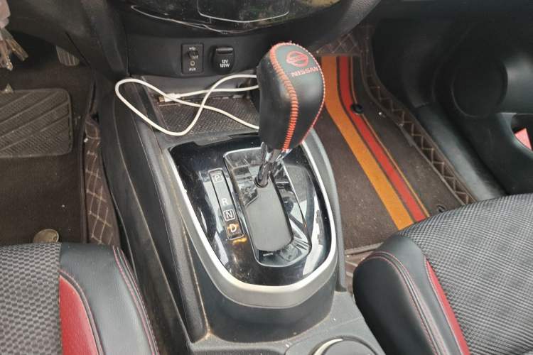Used Nissan Qashqai 2017 2.0L CVT Smart Enjoyment Version China V Standard Gear Lever