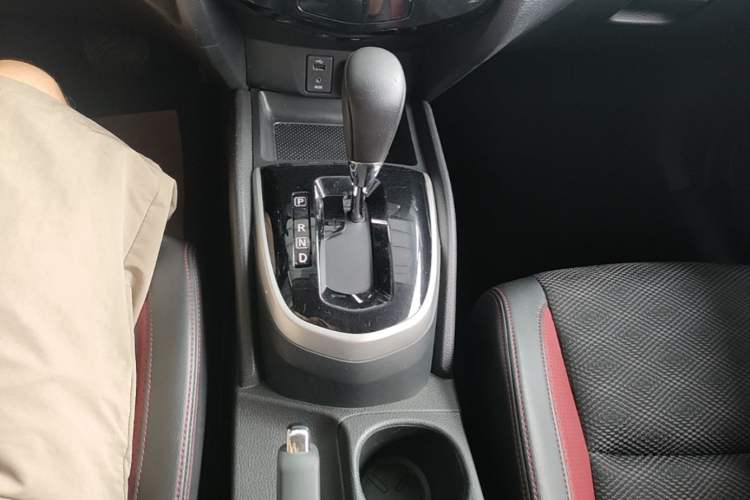 Used Nissan Qashqai 2017 2.0L CVT Smart Enjoyment Version China V Standard Gear Lever