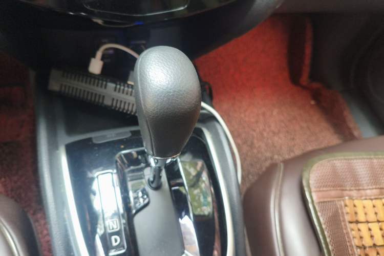 Used Nissan Qashqai 2017 2.0L CVT Elite Edition China V Standard Gear Lever