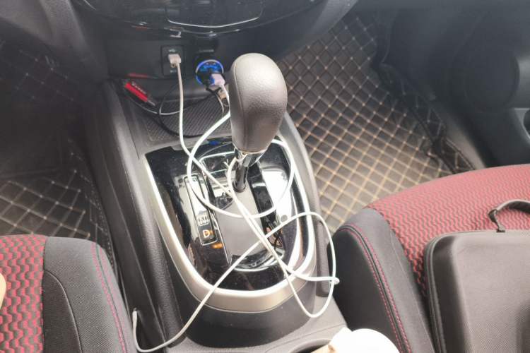 Used Nissan Qashqai 2017 2.0L CVT Elite Edition China V Standard Gear Lever