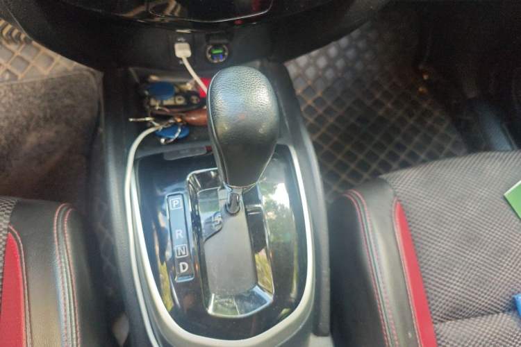 Used Nissan Qashqai 2017 2.0L CVT Smart Enjoyment Version China V Standard Gear Lever