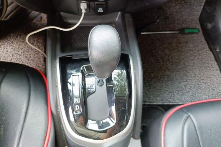 Used Nissan Qashqai 2017 2.0L CVT Luxury Edition China VI Standard Gear Lever