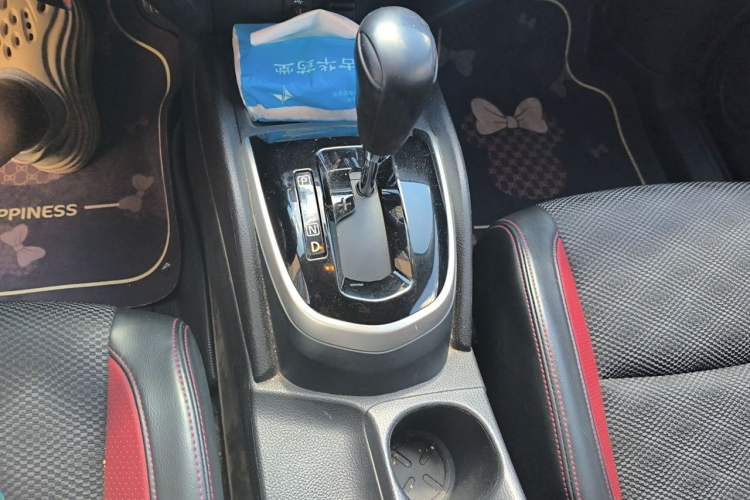 Used Nissan Qashqai 2017 2.0L CVT Smart Enjoyment Version China V Standard Gear Lever