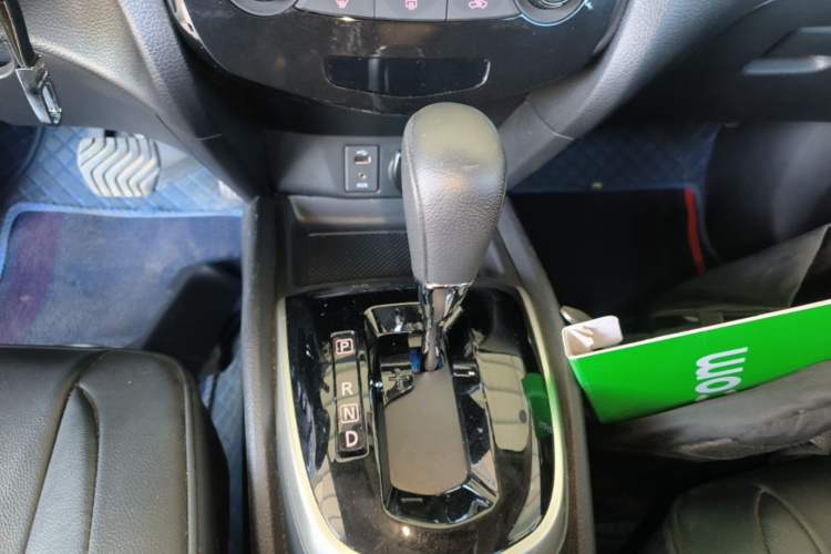 Used Nissan Qashqai 2017 2.0L CVT Smart Enjoyment Version China V Standard Gear Lever
