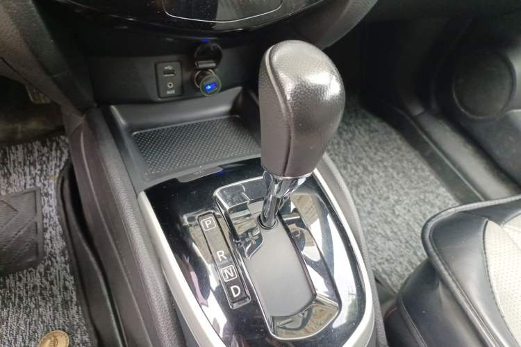Used Nissan Qashqai 2017 2.0L CVT Luxury Edition China V Standard Gear Lever