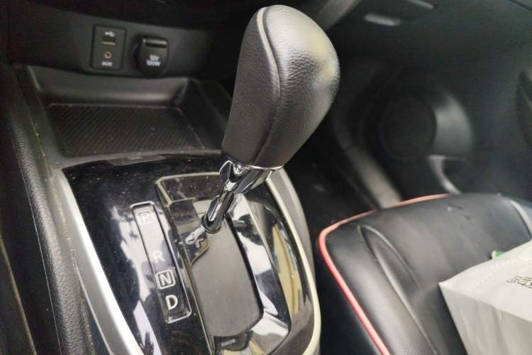 Used Nissan Qashqai 2017 2.0L CVT Smart Enjoyment Version China VI Standard Gear Lever