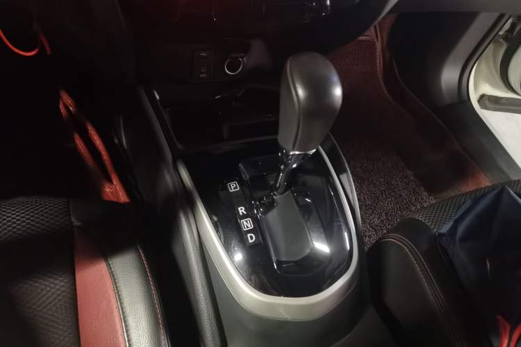 Used Nissan Qashqai 2017 2.0L CVT Smart Enjoyment Version China VI Standard Gear Lever