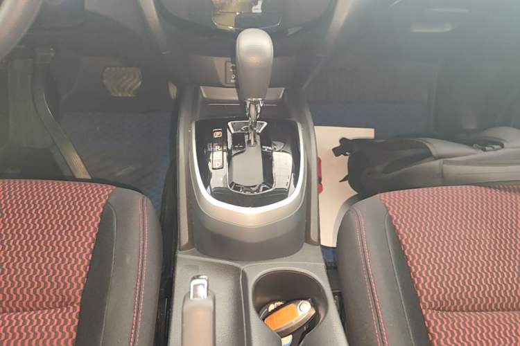 Used Nissan Qashqai 2017 2.0L CVT Elite Edition China VI Standard Gear Lever