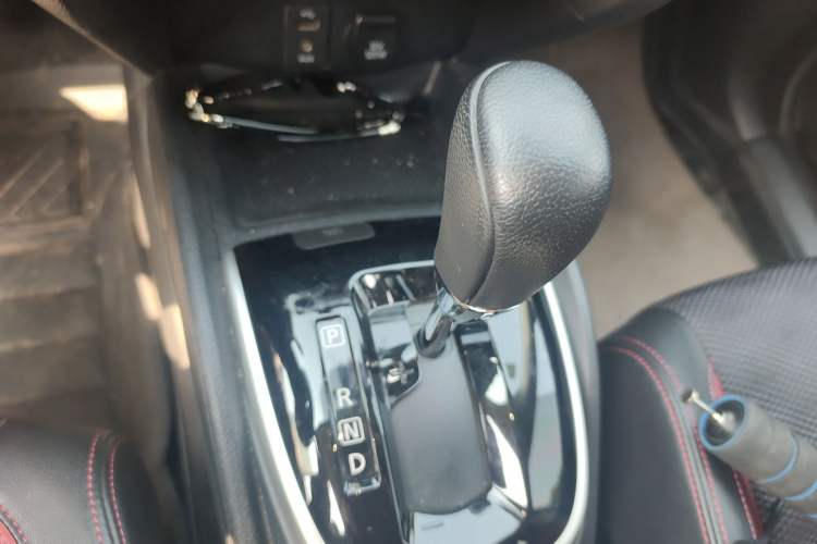 Used Nissan Qashqai 2017 2.0L CVT Smart Enjoyment Version China VI Standard Gear Lever