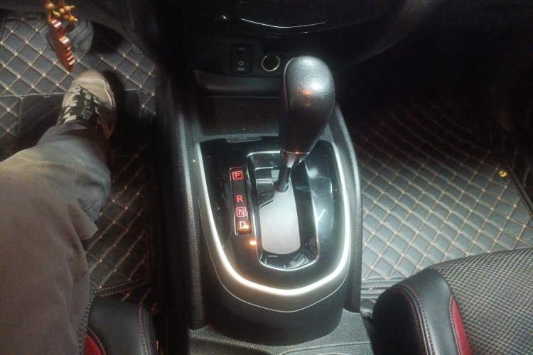 Used Nissan Qashqai 2017 2.0L CVT Smart Enjoyment Version China VI Standard Gear Lever