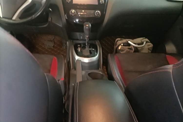 Used Nissan Qashqai 2017 2.0L CVT Smart Enjoyment Version China VI Standard Gear Lever