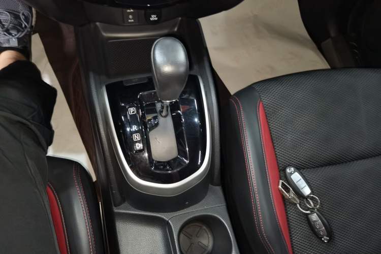 Used Nissan Qashqai 2017 2.0L CVT Luxury Edition China V Standard Gear Lever
