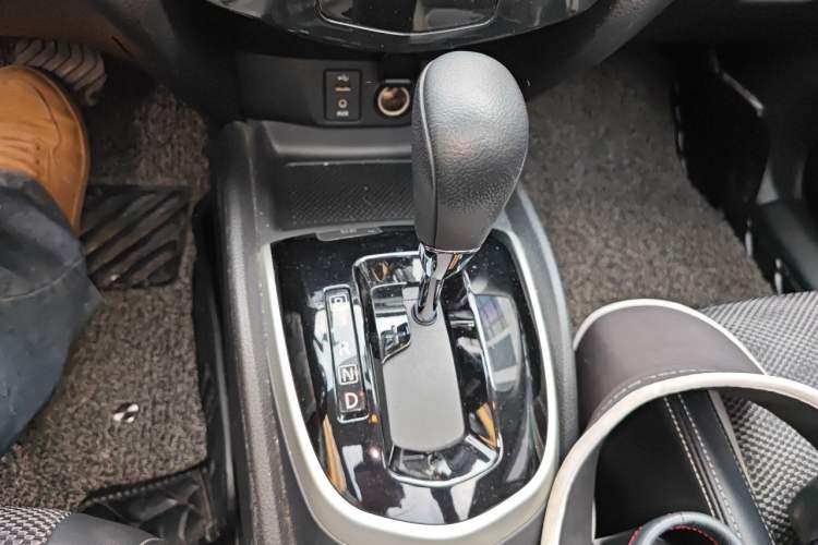 Used Nissan Qashqai 2017 2.0L CVT Luxury Edition China V Standard Gear Lever