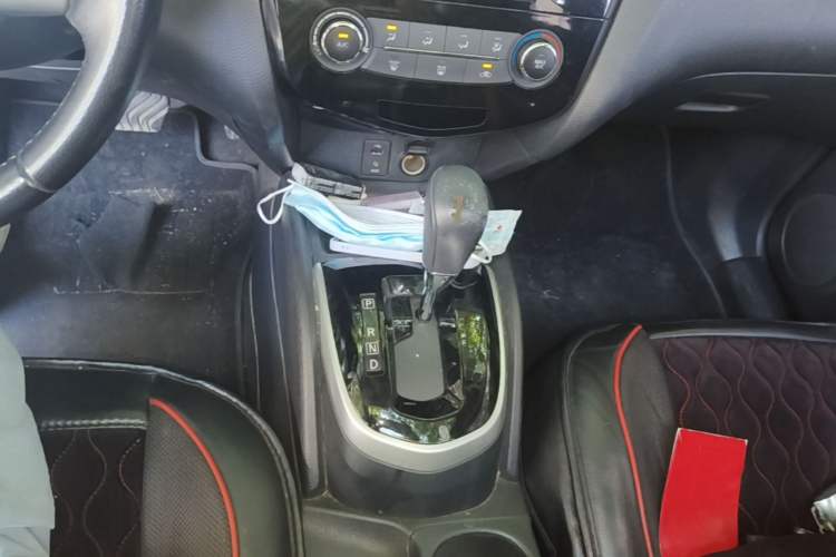 Used Nissan Qashqai 2017 2.0L CVT Luxury Edition China V Standard Gear Lever