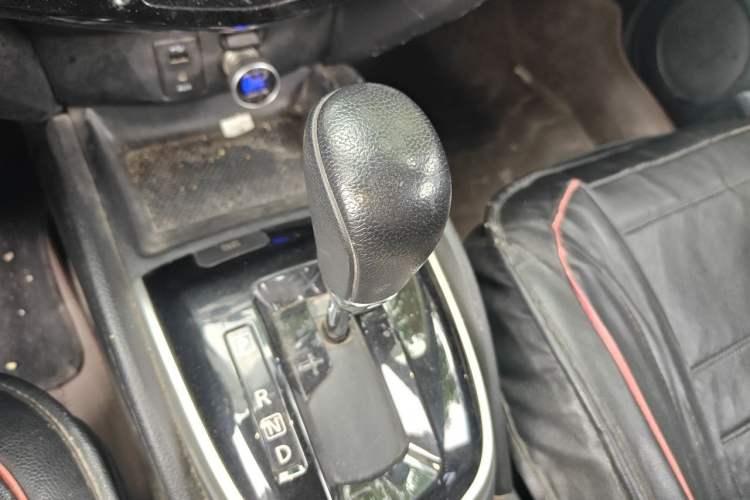 Used Nissan Qashqai 2017 2.0L CVT Smart Enjoyment Version China V Standard Gear Lever