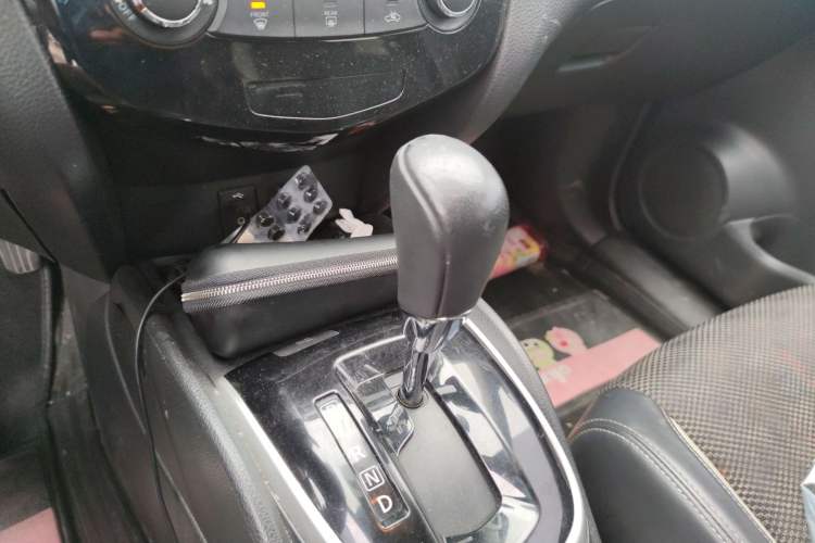 Used Nissan Qashqai 2017 2.0L CVT Luxury Edition China V Standard Gear Lever