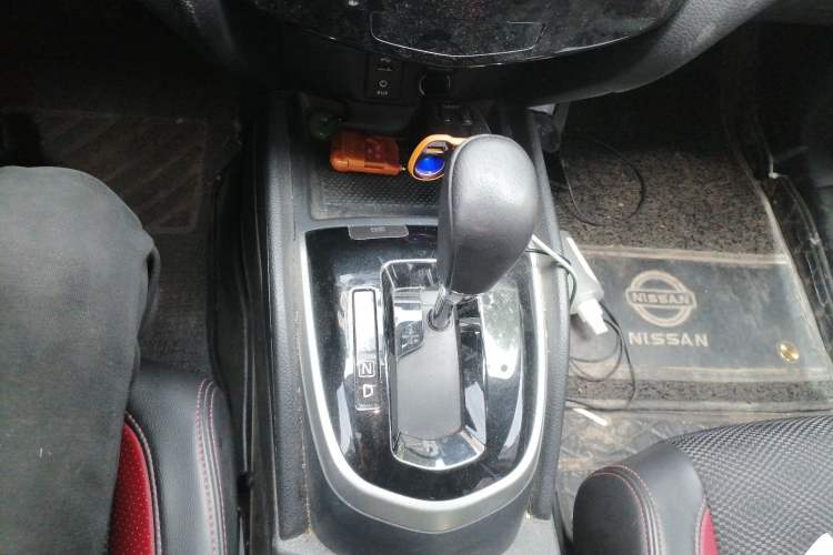Used Nissan Qashqai 2017 2.0L CVT Smart Enjoyment Version China V Standard Gear Lever