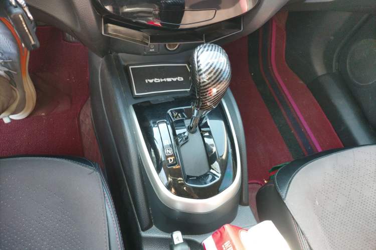 Used Nissan Qashqai 2017 2.0L CVT Smart Enjoyment Version China V Standard Gear Lever
