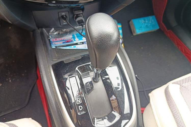 Used Nissan Qashqai 2017 2.0L CVT Smart Enjoyment Version China V Standard Gear Lever