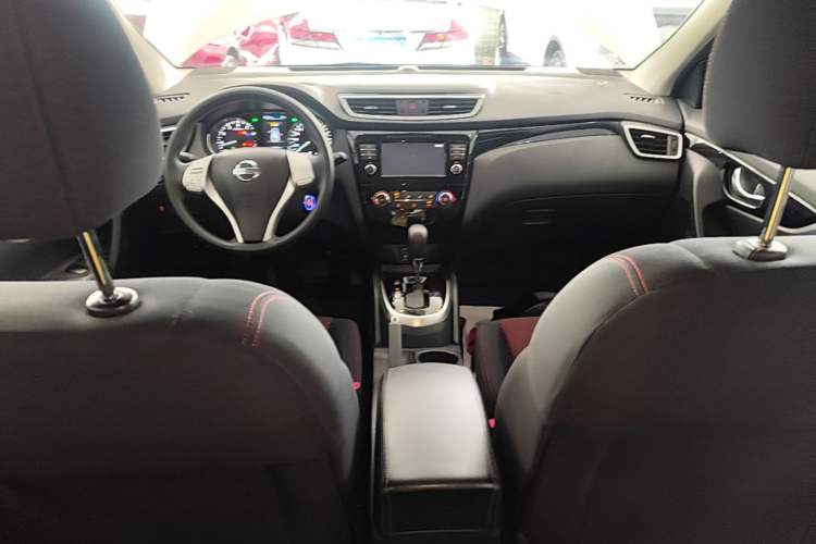 Used Nissan Qashqai 2017 2.0L CVT Elite Edition China VI Standard Headliner